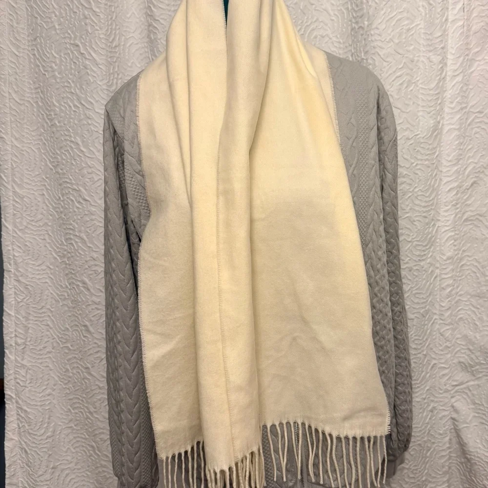 Cashmink by V. Fraas Women's Scarf Off White Warm Soft Shawl 11
